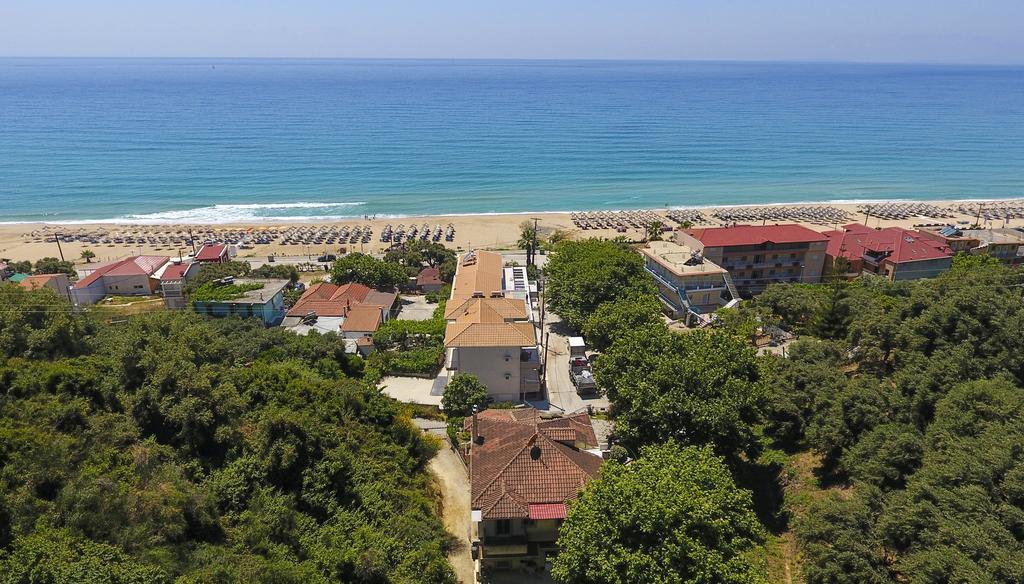 Villa Chita'S House à Paralia Vrachou Extérieur photo