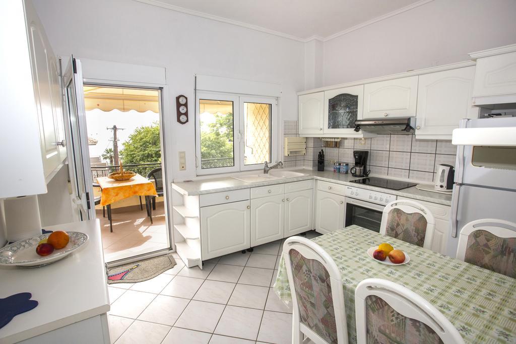Villa Chita'S House à Paralia Vrachou Extérieur photo